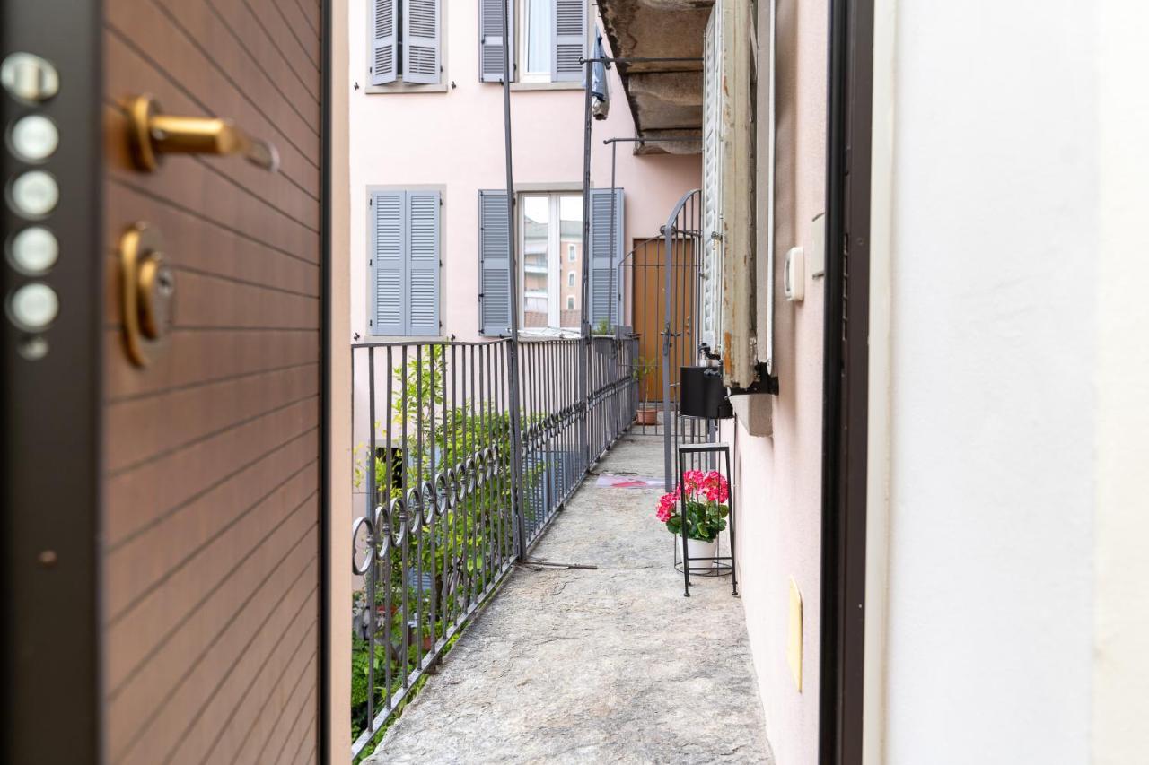 Portatorre Suite, A Charming Apartment In The Heart Of Como, Free Private Parking, Air Conditioning & More! 외부 사진