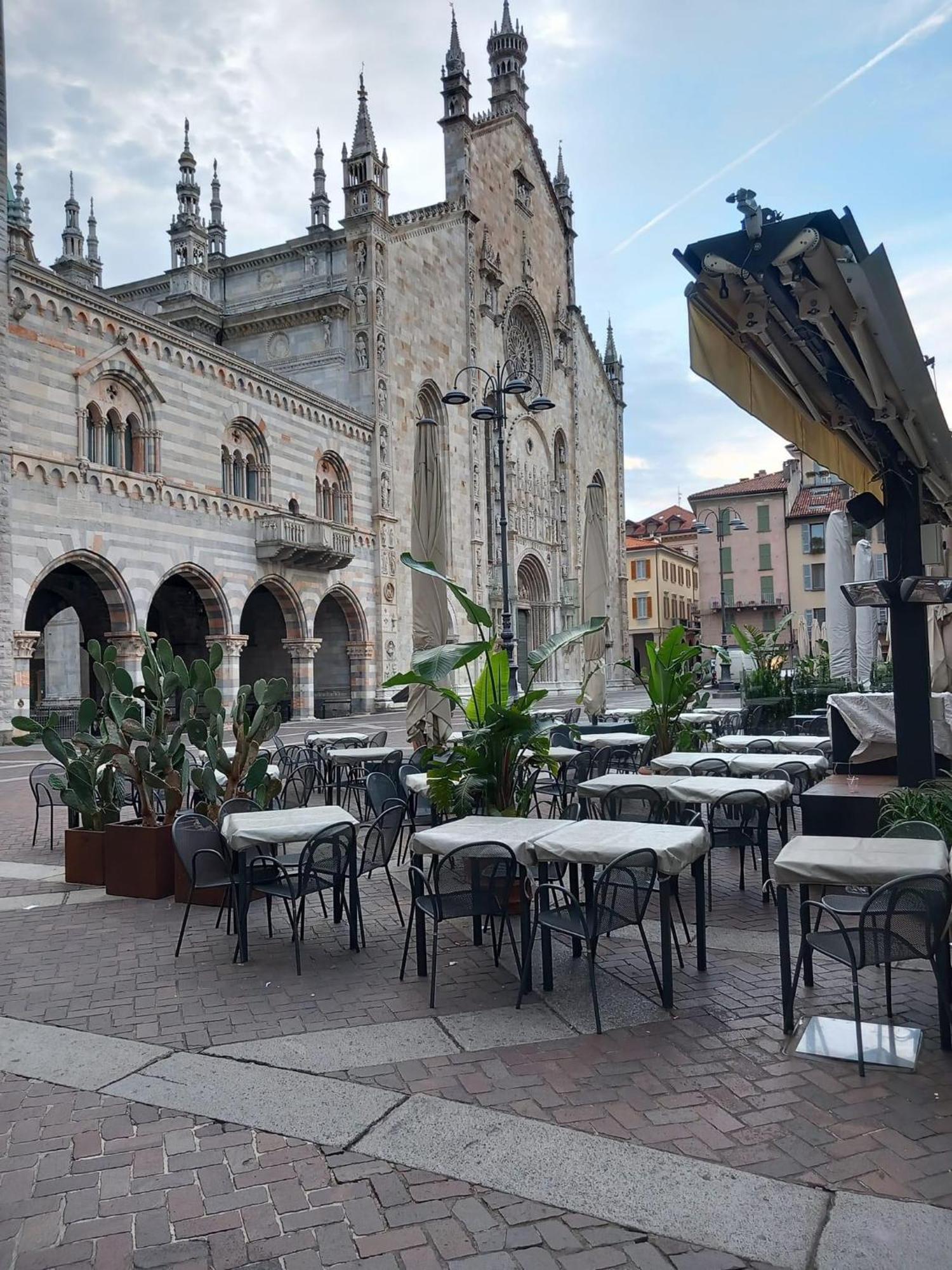 Portatorre Suite, A Charming Apartment In The Heart Of Como, Free Private Parking, Air Conditioning & More! 외부 사진