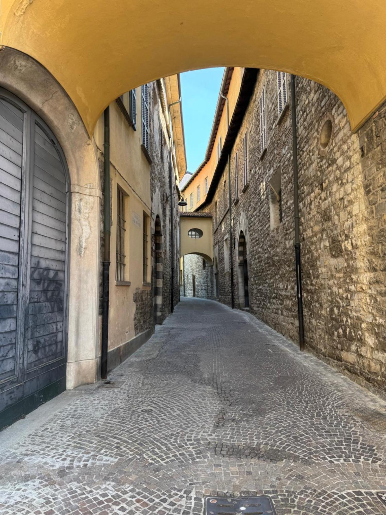 Portatorre Suite, A Charming Apartment In The Heart Of Como, Free Private Parking, Air Conditioning & More! 외부 사진